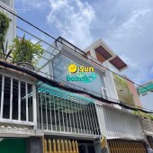 Nhà Trịnh Hoài Đức, ngay Vincom Plaza, ô tô tận cửa, 2T, ngang 6m, 75m2, nhỉnh 6 tỷ